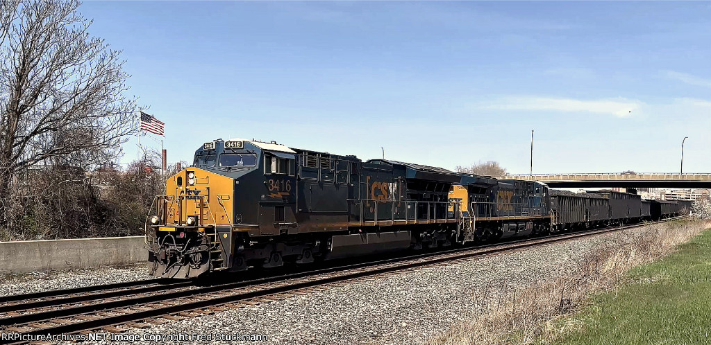 CSX 3416 leads B157 on another day.